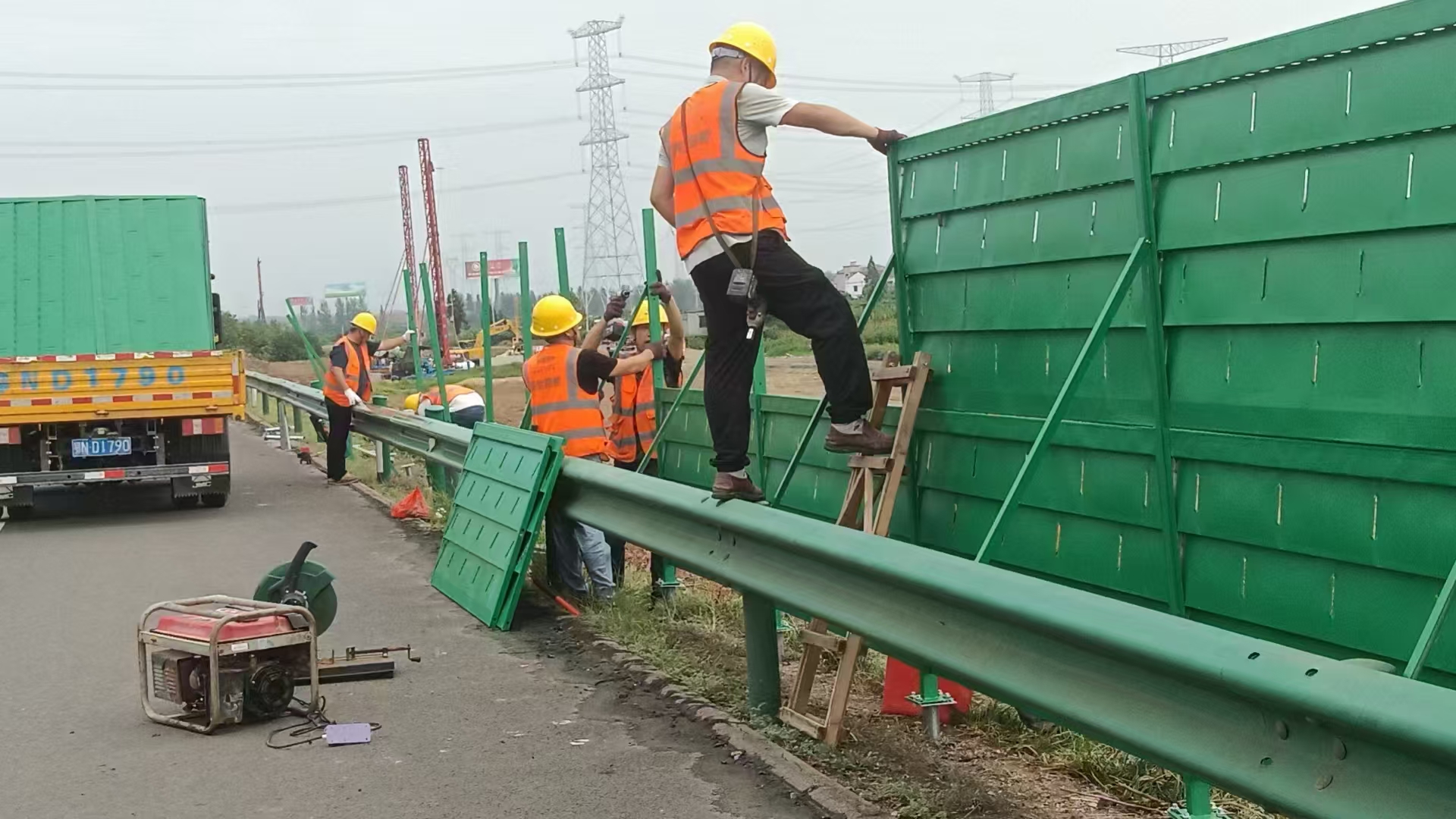 高速百葉圍擋圖片4